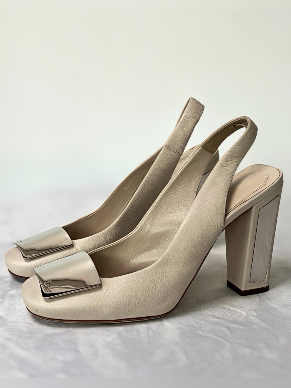 Dior leather slingbacks, block heels, branded metal plate&accents, cream, 37.5 - Picture 1 of 12